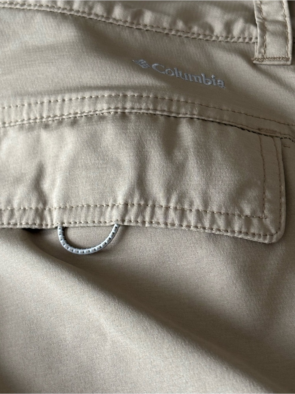 Columbia Tan Cargo Pants - Lightweight Outdoor Utility - Picture 5 of 5